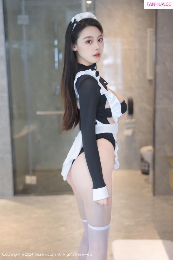   [XiuRen]高清写真图 2024.06.14 No.8706 清妙 丝袜美腿第16张图片